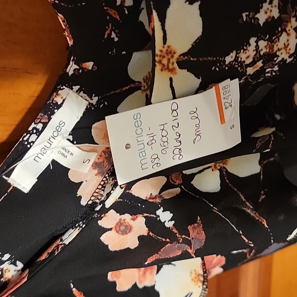 Maurices tank top - Picture 3 of 8